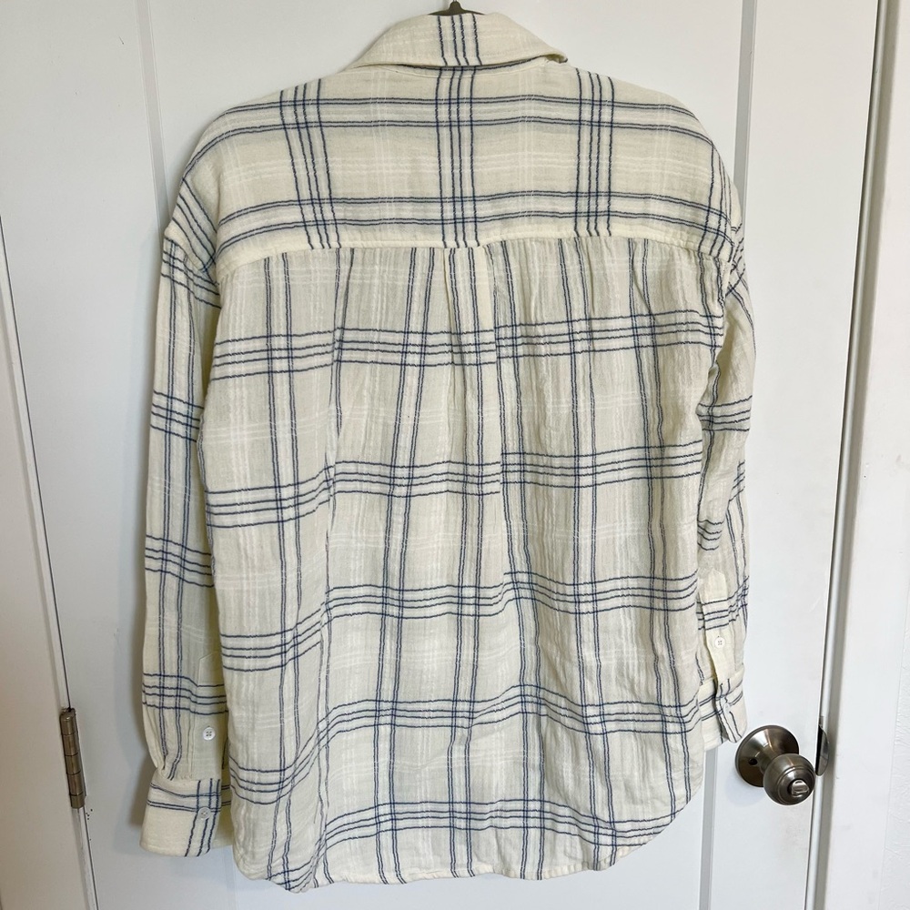 Faherty Ivory and Navy Checkered Women’s Shirt NWT - Picture 3 of 3